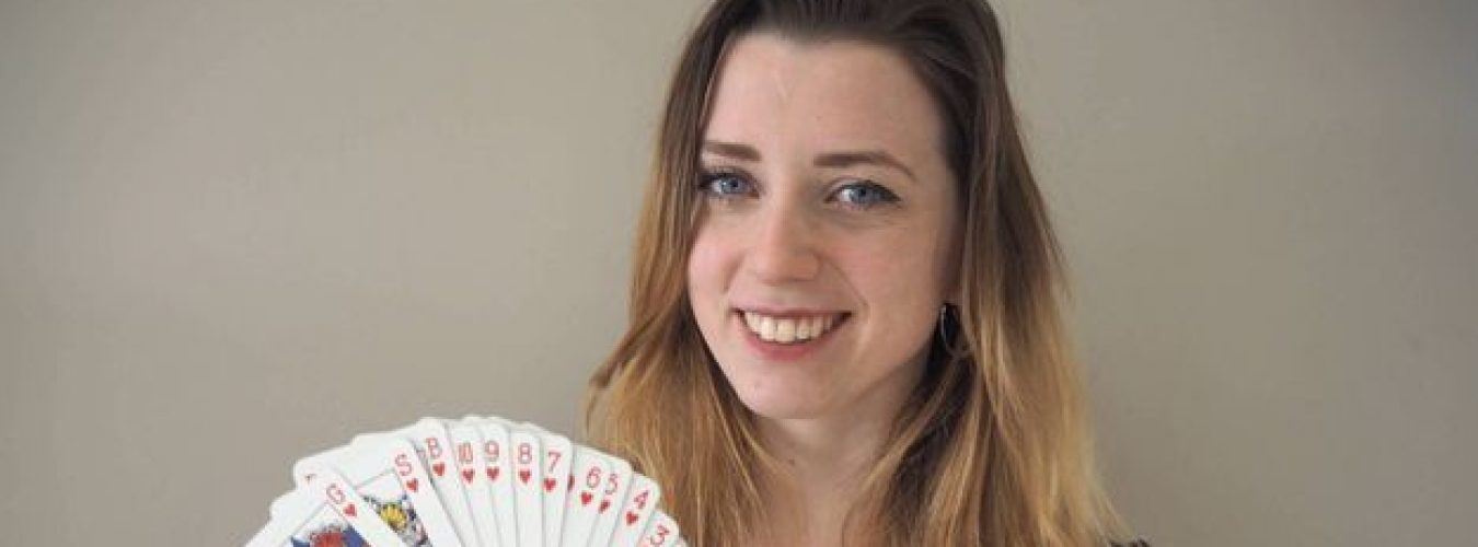 Une-neerlandaise-Indy-Mellink-invente-un-jeu-de-cartes-non-genre-pour-favoriser-l-egalite-des-sexes