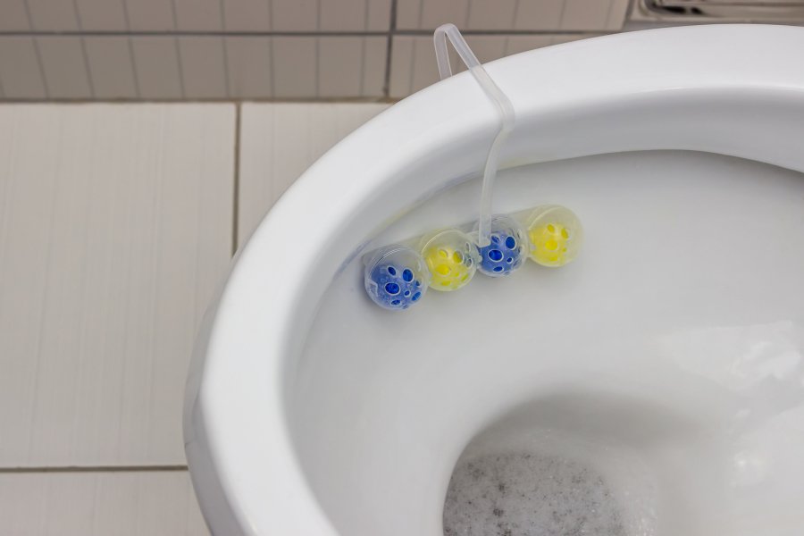 Ces substances que nous cachent  les blocs WC