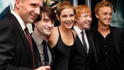cast-members-pose-at-the-premiere-of-harry-potter-and-the-deathly-hallows-part-1-in-new-york_5613205 (1)