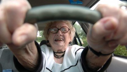 permis-de-conduire-personnes-agees-controle-suspensions