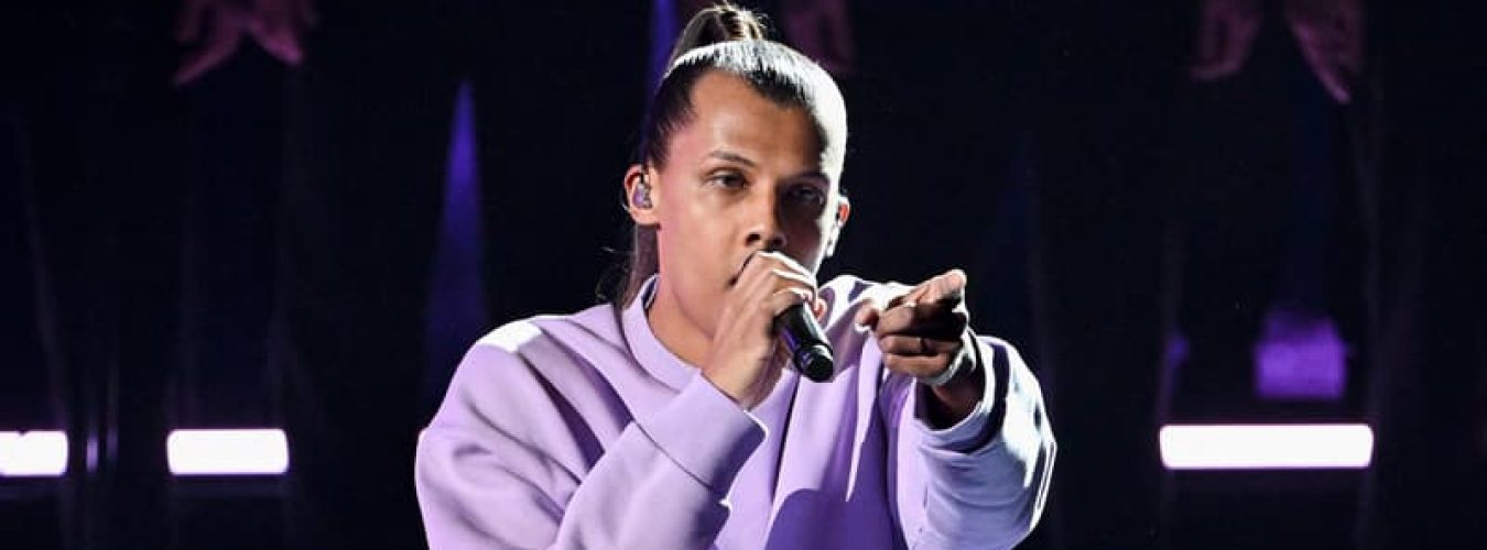 Le-chanteur-belge-Stromae-sur-la-scene-des-Victoires-de-la-musique-le-10-fevrier-2023-a-Boulogne-Billancourt-Hauts-de-Seine-1653145