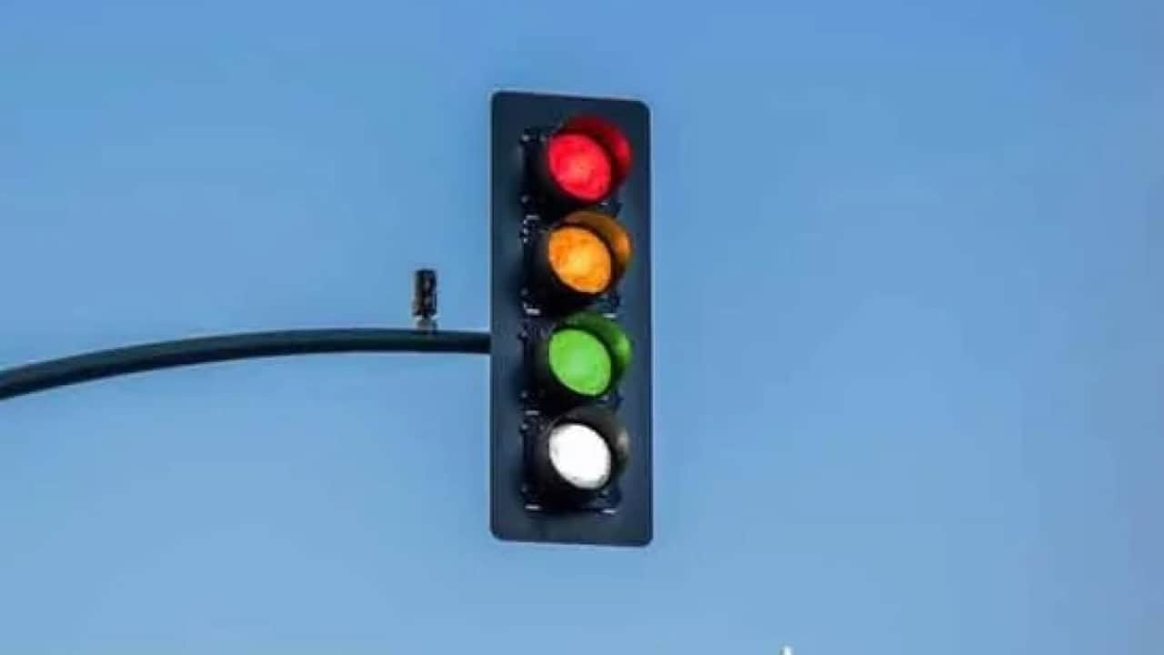 47250265668f89e5ce7d4f_feu1