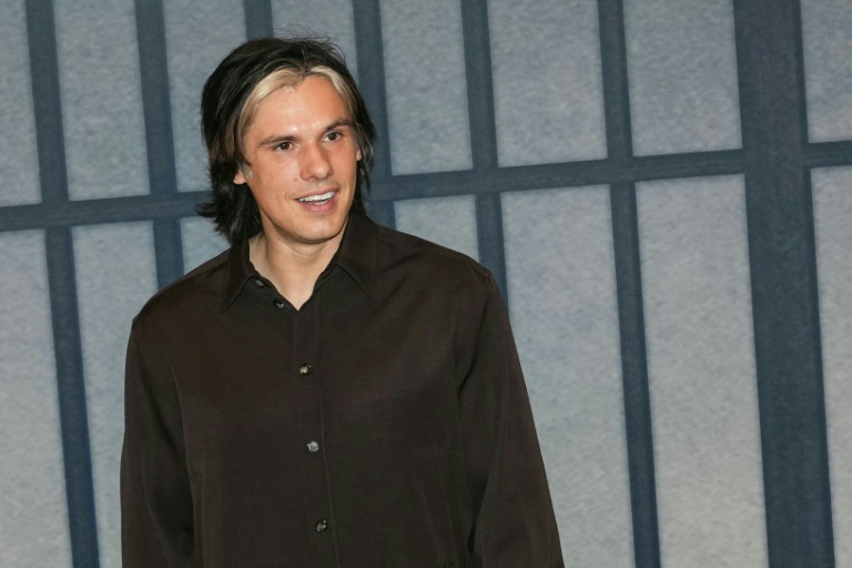 orelsan-au-grand-rex-a-paris-lors-de-la-premiere-yoroi-le-16-octobre-2025