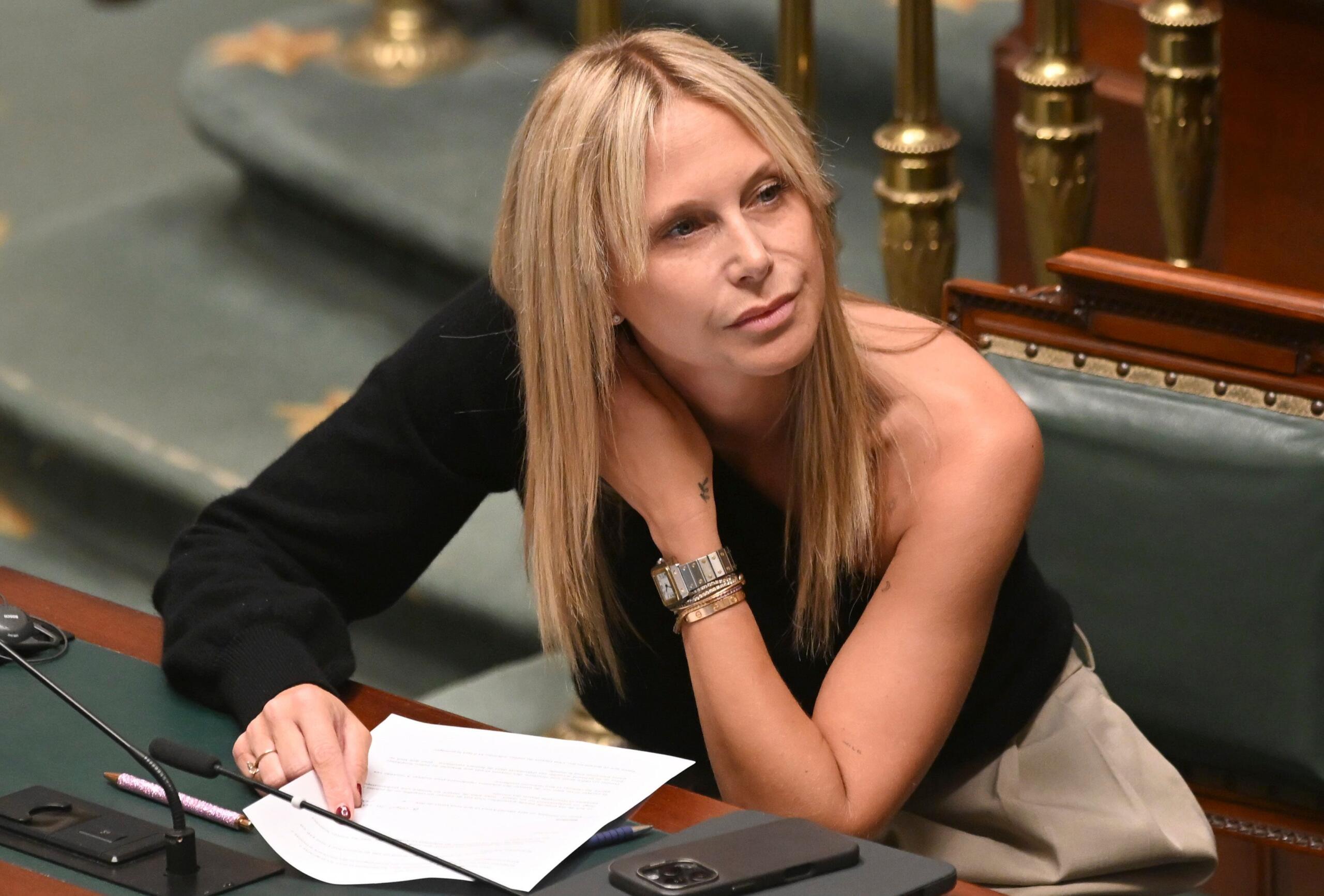 4SCJ3IKX4FBGZBXI7WRQM4FMZM