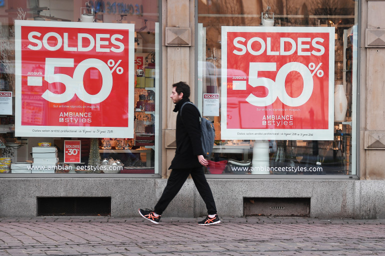 1190218-les-vacances-estivales-en-france-illustration