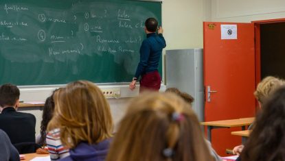 education-les-cours-de-latin-au-college-et-au-lycee-disparaissent-ils-vraiment