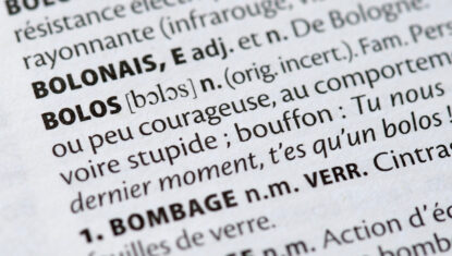 1675849-un-dictionnaire-francais-illustration